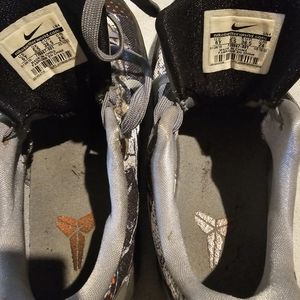 Nike Kobe x 10 basketball shoes